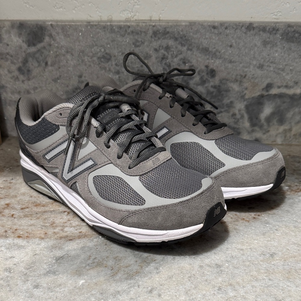 New Balance Men's 1540v3 Sneakers